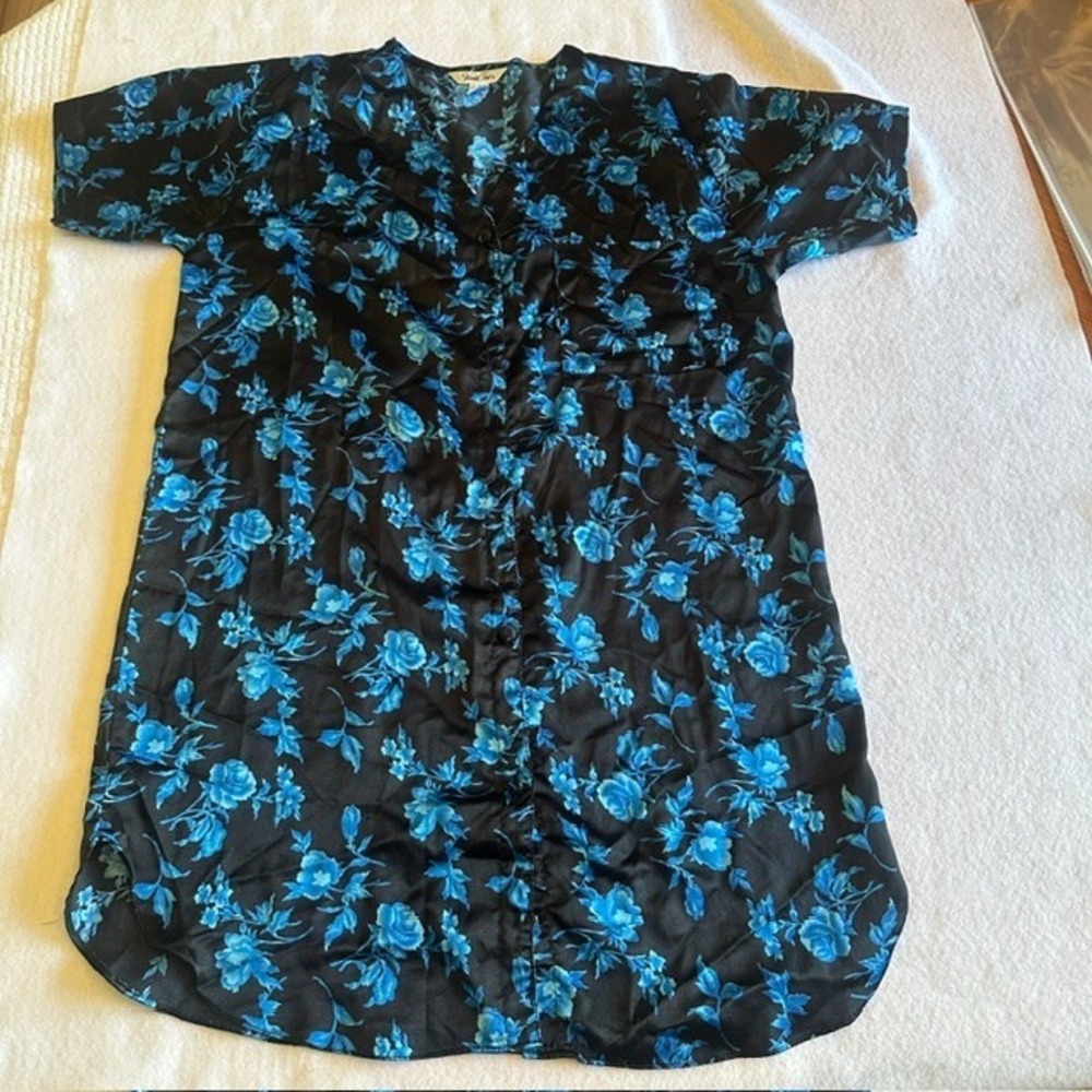 VTG Vanity Fair Nightgown Womens Small Black Blue Floral Button Front Sleep Wear
